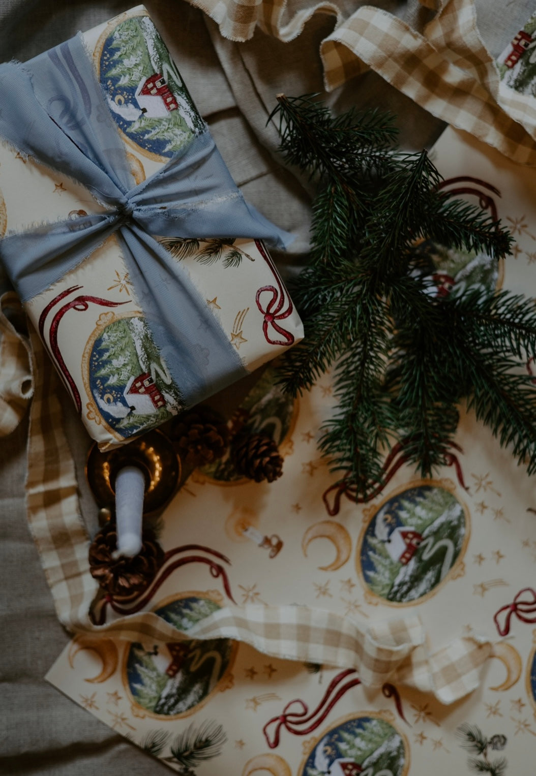 Christmas Alice In Wonderland Wrapping Paper