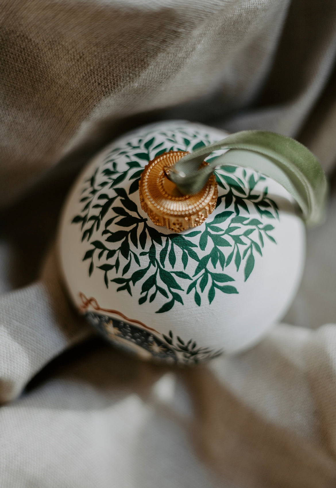 Heirloom Ornament- No. 25