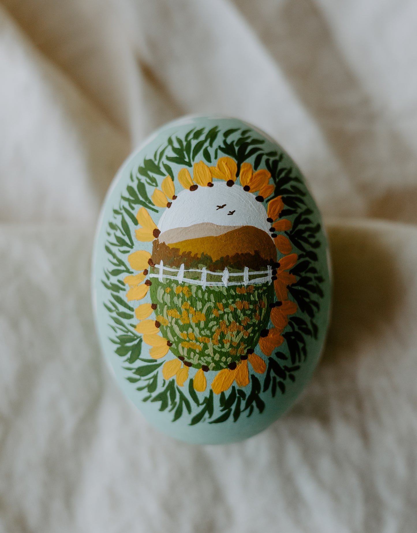 Heirloom Painted Egg- Vintage Hen